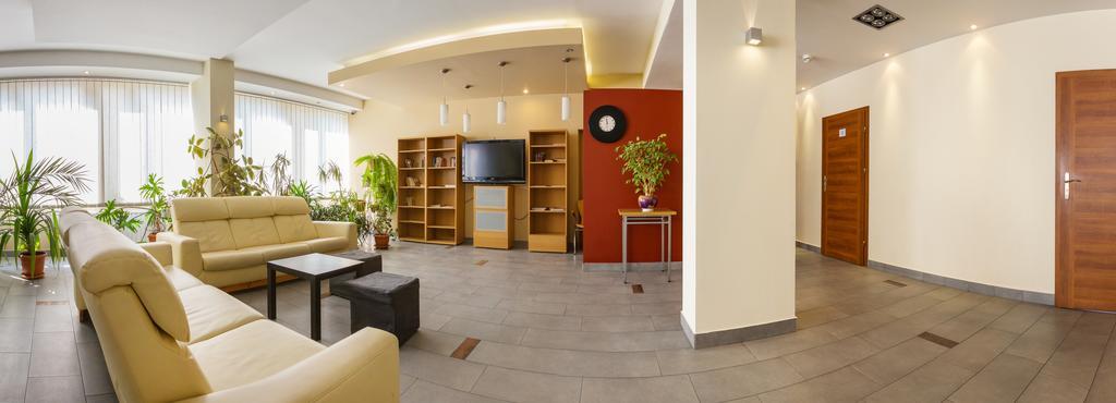 Dom Turystyczny Indigo Hostel Krakow Ngoại thất bức ảnh